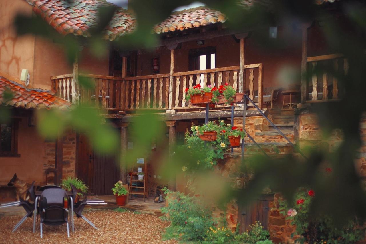 Casa Rural Las Aguedas Murias de Rechivaldo Exterior foto